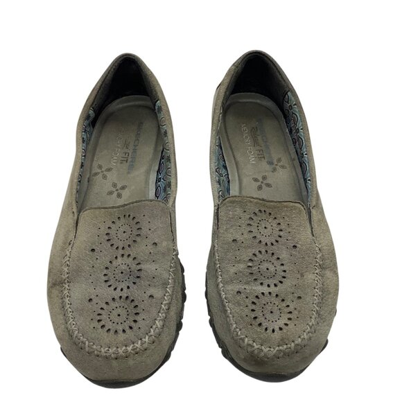 Skechers Women Leather Relaxed Fit Memory Foam Gray Loafers Size 7 US - Picture 1 of 7